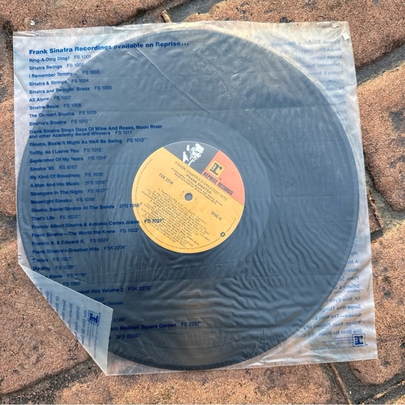 Frank Sinatra Frank Sinatra's Greatest Hits LP, Comp, RE, 1978, Jazz NM or M- - Picture 3 of 4